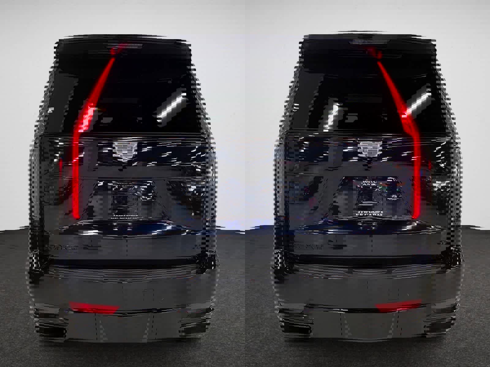 Certified 2024 Cadillac Escalade ESV Sport Platinum w/ LPO, ONYX Package image 5