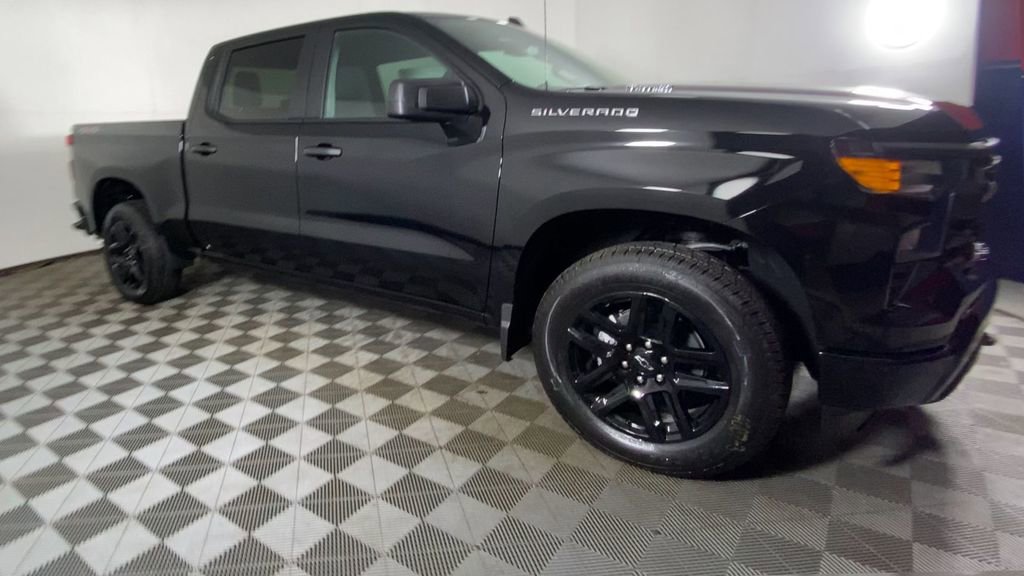 New 2026 Chevrolet Silverado 1500 Custom image 3