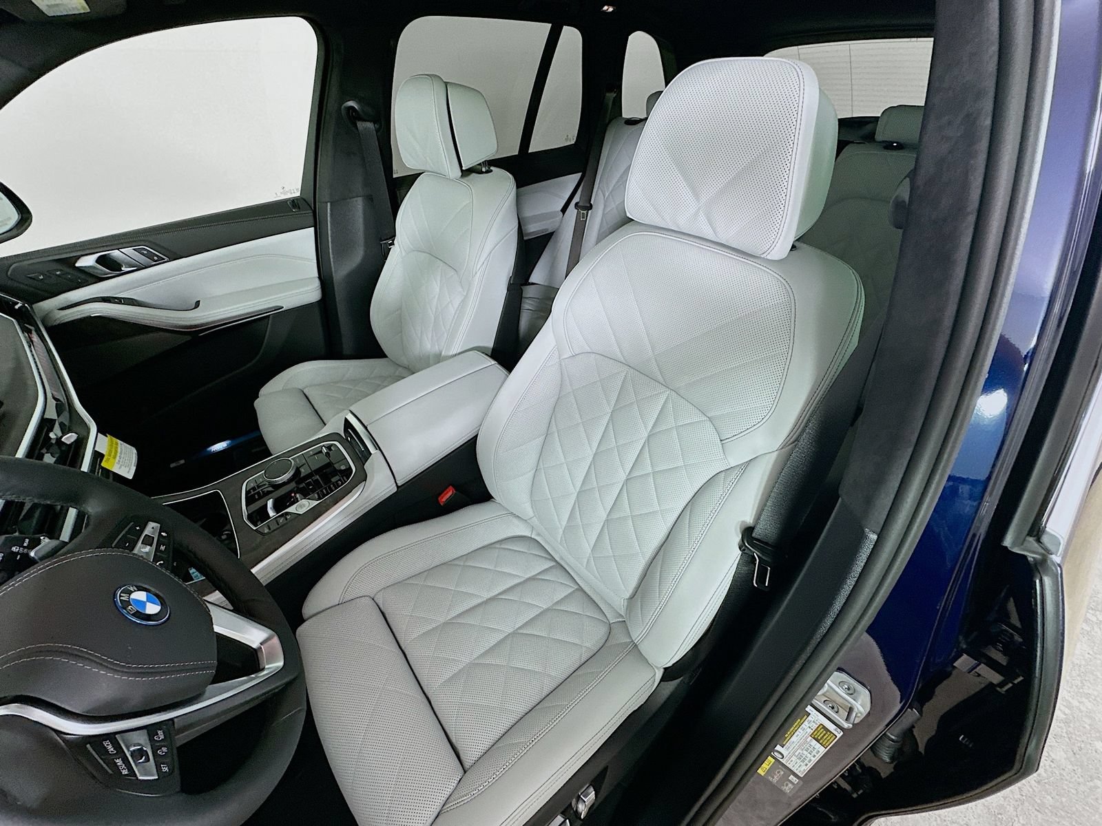 New 2026 BMW X5 xDrive50e AWD/4WD image 33