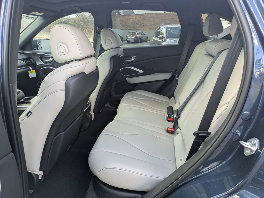 New 2026 Acura RDX SH-AWD image 16