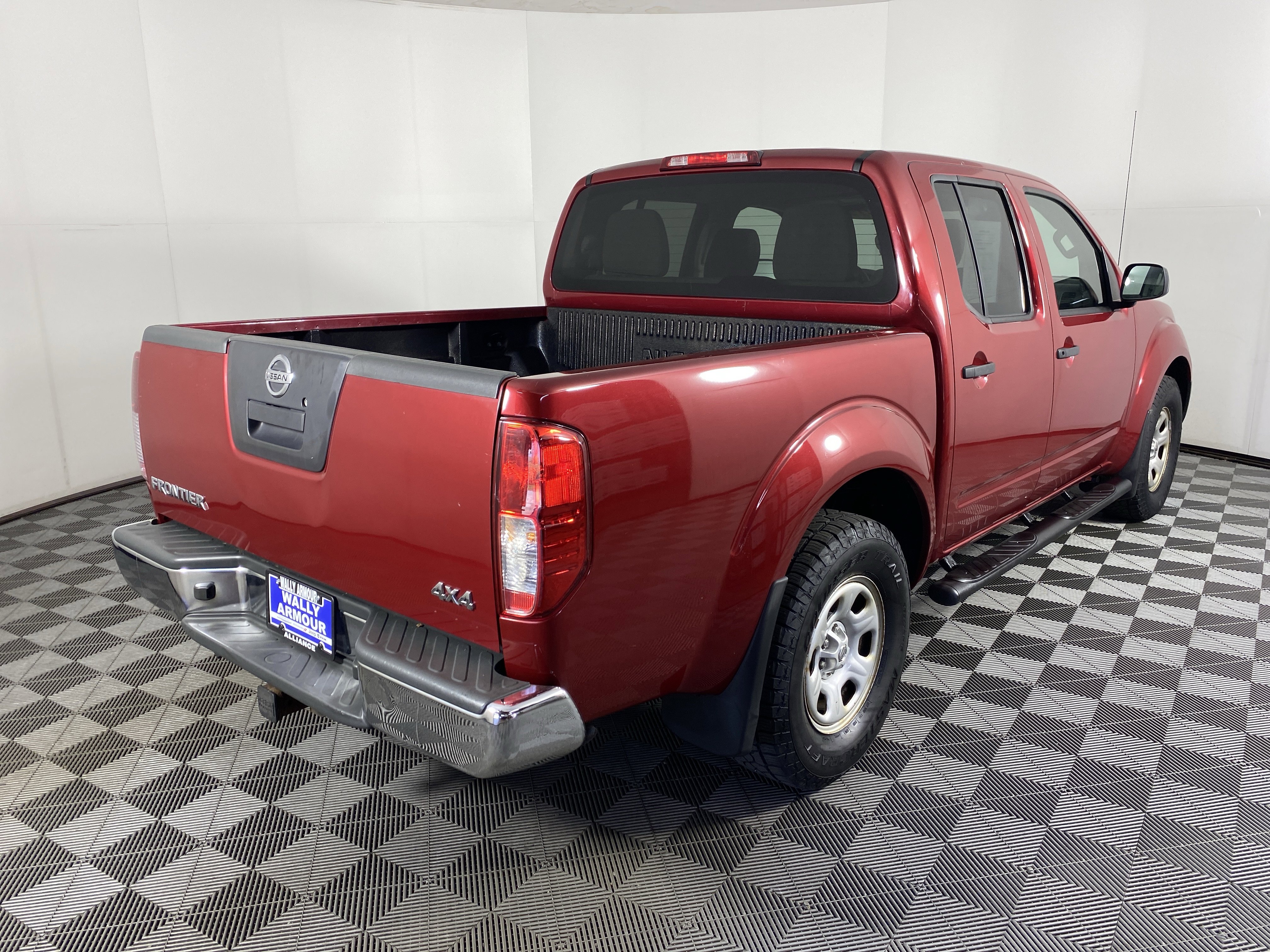 Used 2012 Nissan Frontier S AWD/4WD image 3