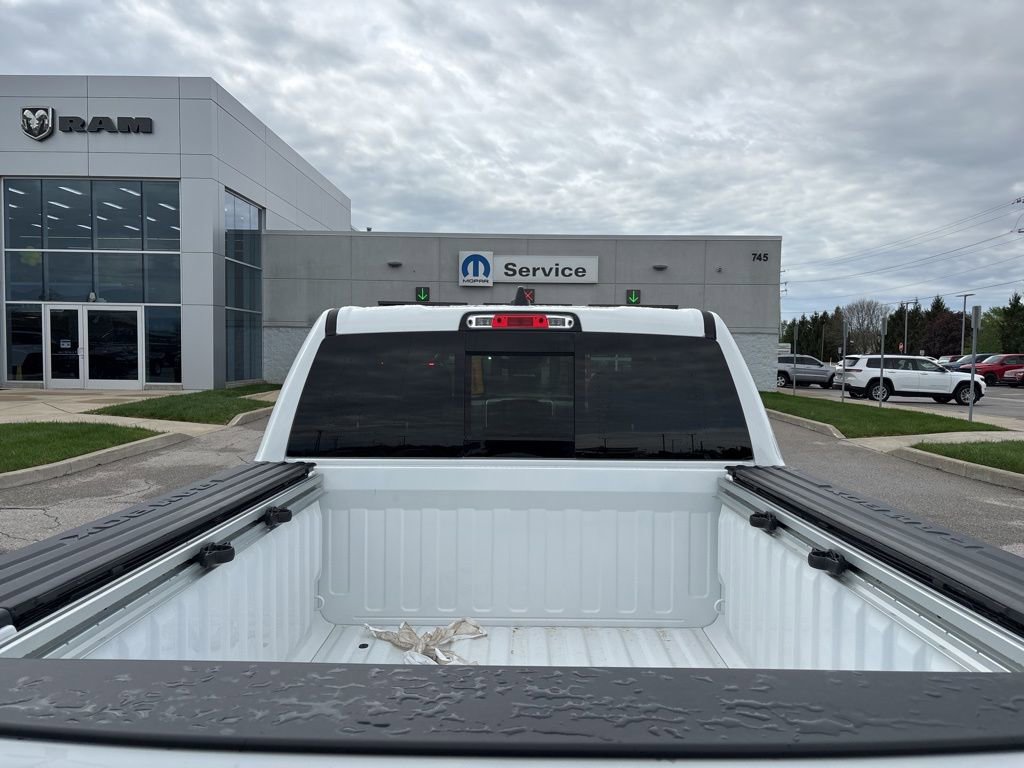 New 2026 RAM 1500 4x4 Crew Cab image 11