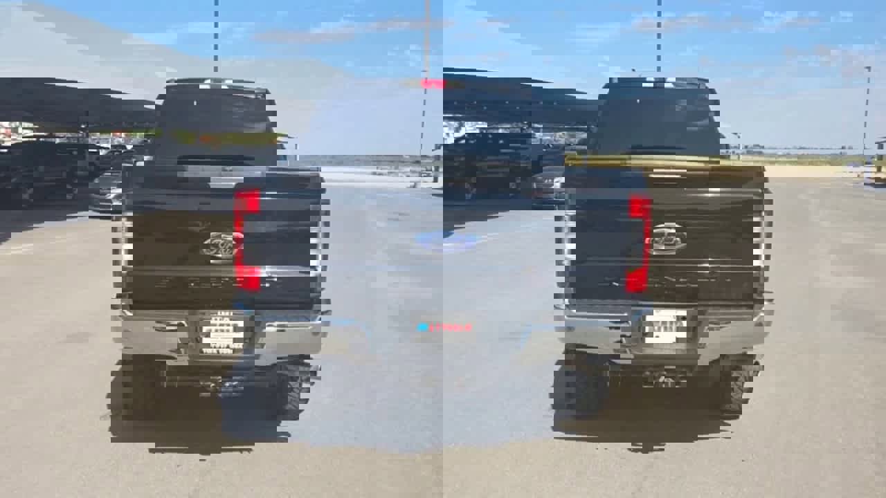 Used 2019 Ford F250 XLT w/ XLT Premium Package image 8