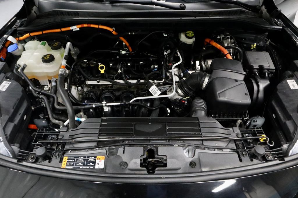 Certified 2022 Ford Escape Titanium image 18