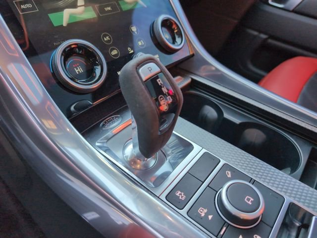 Used 2022 Land Rover Range Rover Sport HST image 21