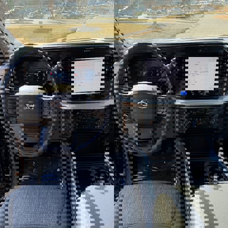 Used 2025 Ford F250 XLT w/ Black Appearance Package image 19