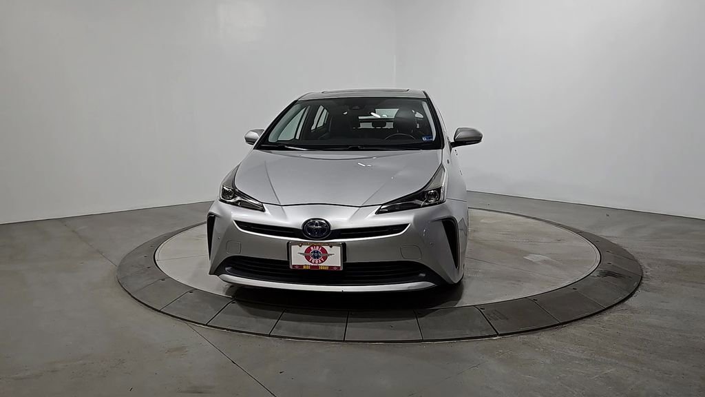 Used 2019 Toyota Prius XLE w/ Premium Convenience Package FWD image 8