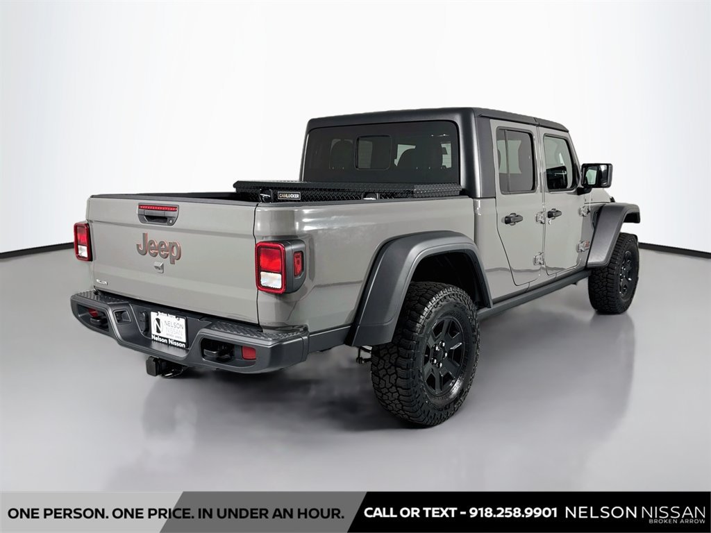 Used 2023 Jeep Gladiator Mojave w/ Cold Weather Group AWD/4WD image 5
