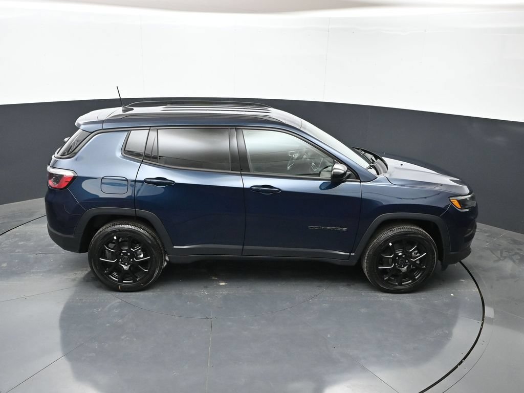 New 2026 Jeep Compass Latitude AWD/4WD image 36