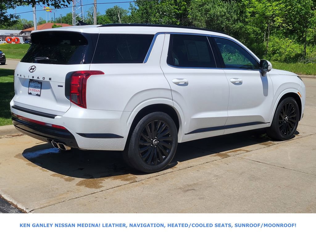 Used 2024 Hyundai Palisade Calligraphy AWD/4WD image 3