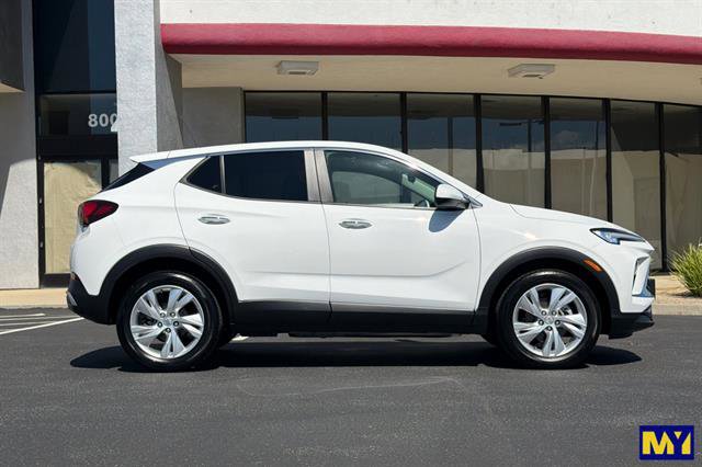 Certified 2024 Buick Encore GX Preferred FWD image 3