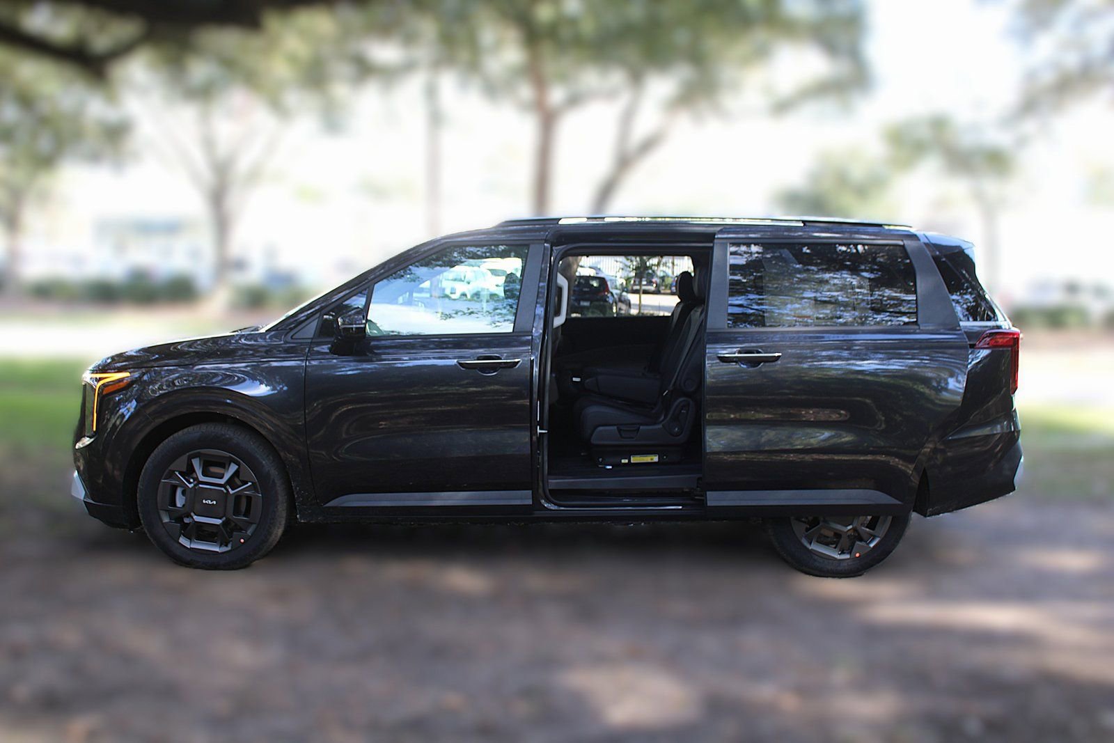 New 2026 Kia Carnival EX image 18