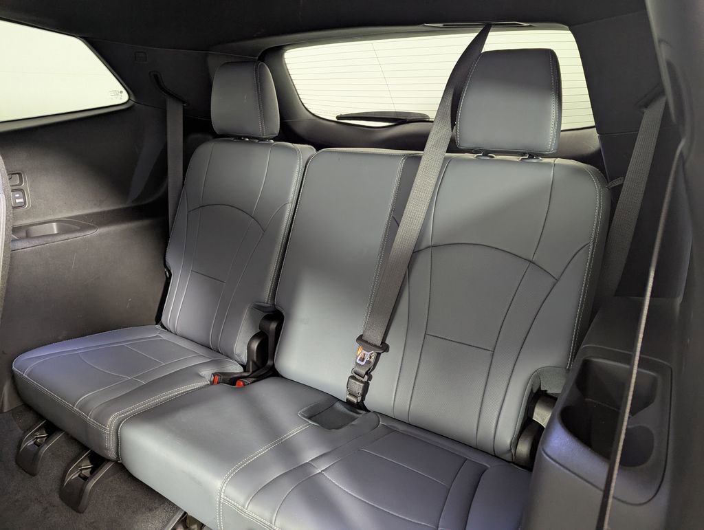 Used 2023 Buick Enclave Essence w/ Experience Buick Package FWD image 23
