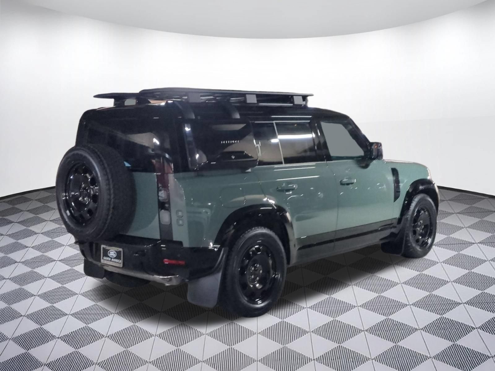 New 2026 Land Rover Defender 110 Trophy Edition AWD/4WD image 5