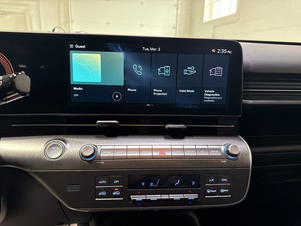 Used 2025 Hyundai Kona SEL image 16