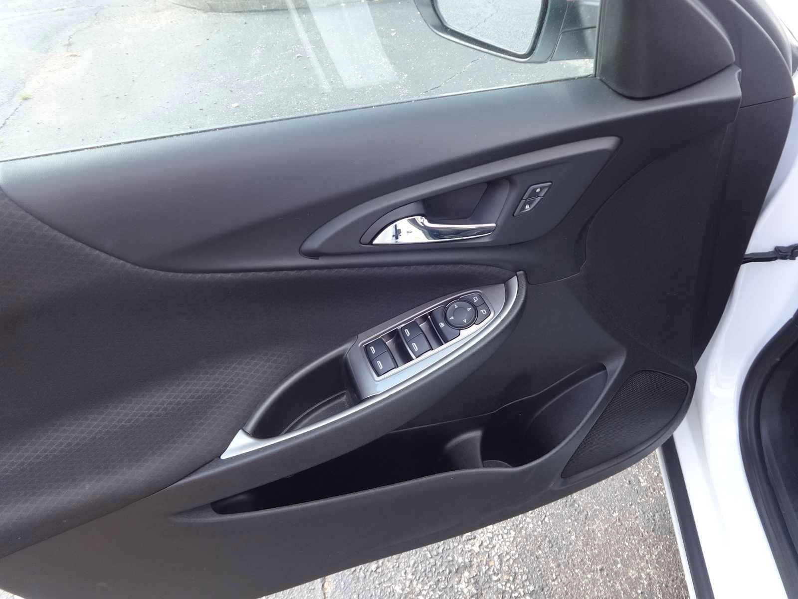 Used 2021 Chevrolet Malibu LS image 12