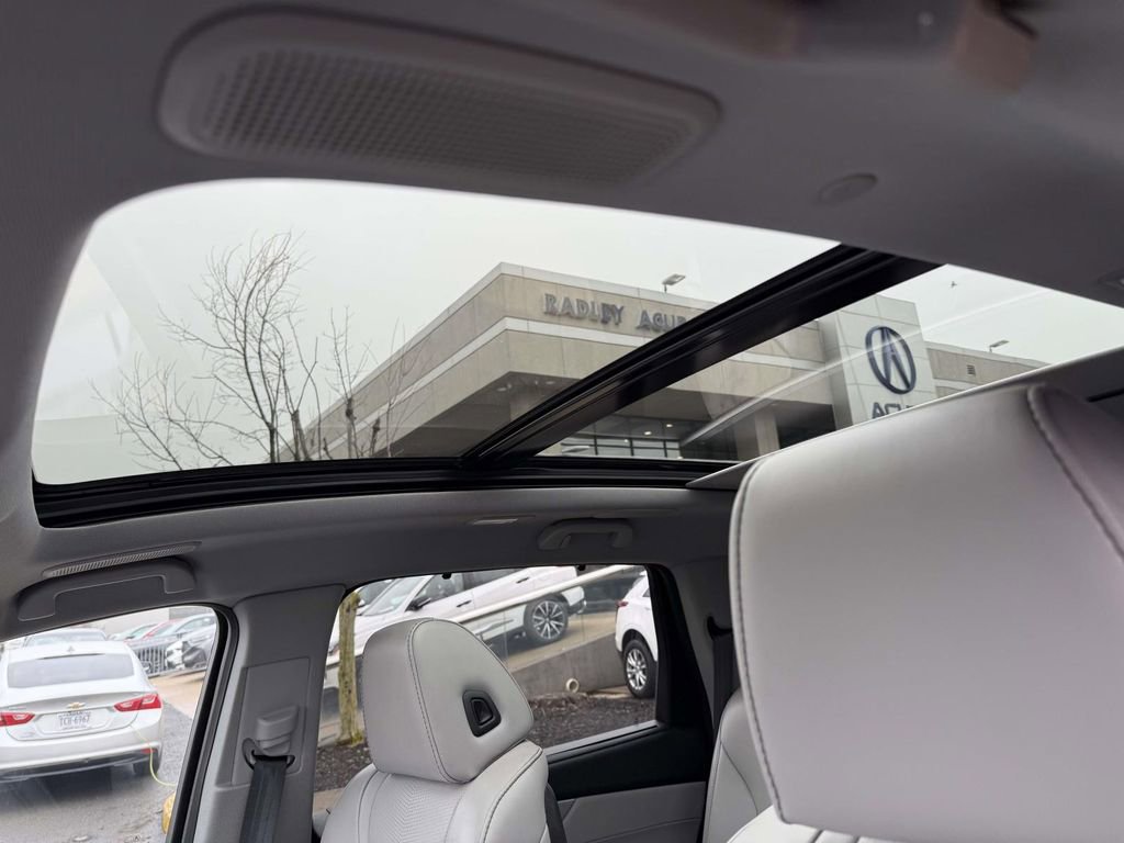 Certified 2025 Acura MDX w/ Technology Package image 33