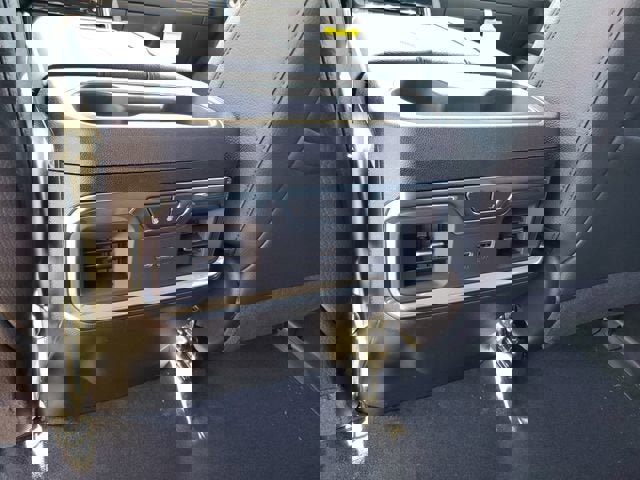 New 2026 GMC Sierra 2500 Denali w/ Denali Reserve Package image 17