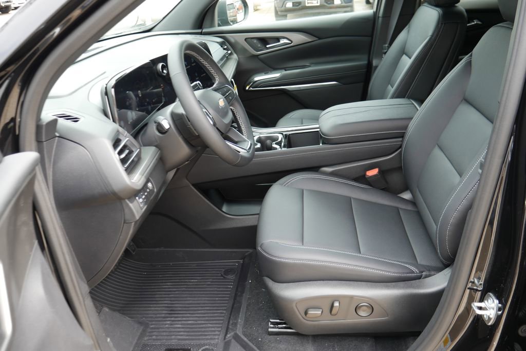 New 2026 Chevrolet Traverse LT w/ LPO, Floor Liner Package image 8