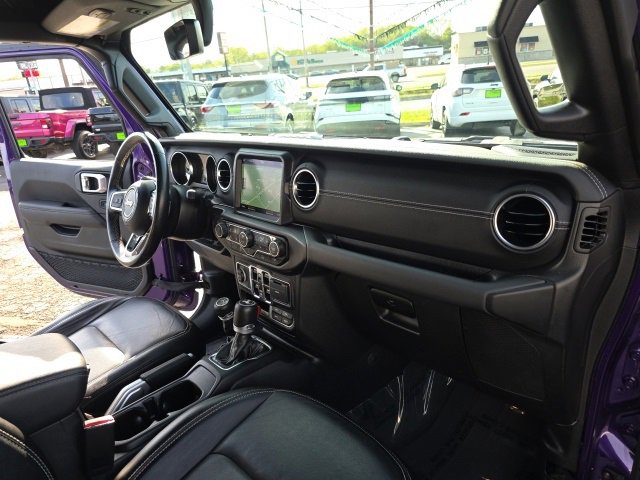 Used 2023 Jeep Wrangler Unlimited Sahara w/ Cold Weather Group image 44