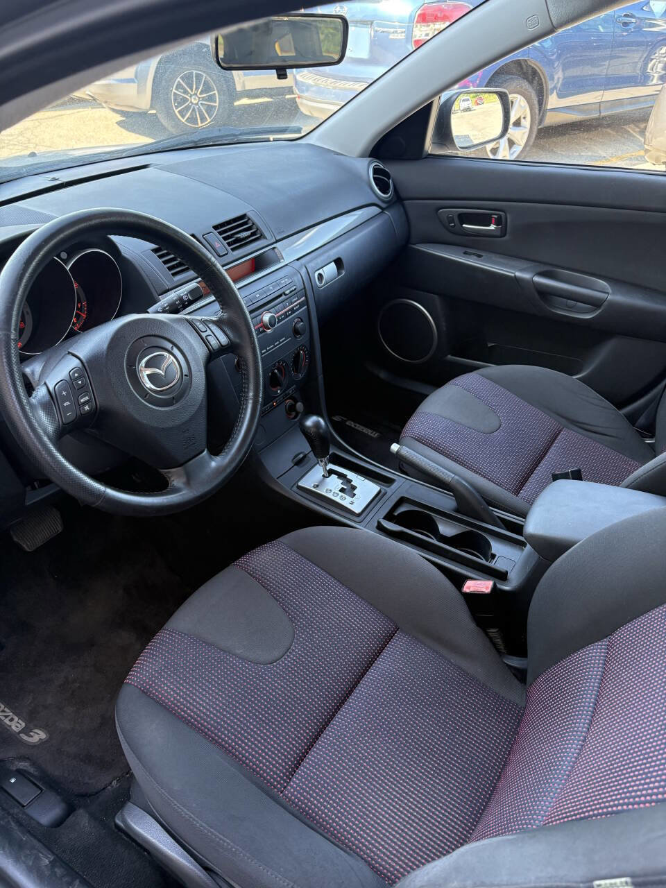 Used 2004 MAZDA MAZDA3 s FWD image 8