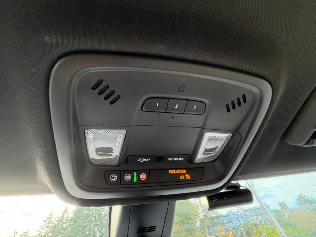 Used 2023 Chevrolet Traverse Premier w/ LPO, Floor Liner Package AWD/4WD image 26