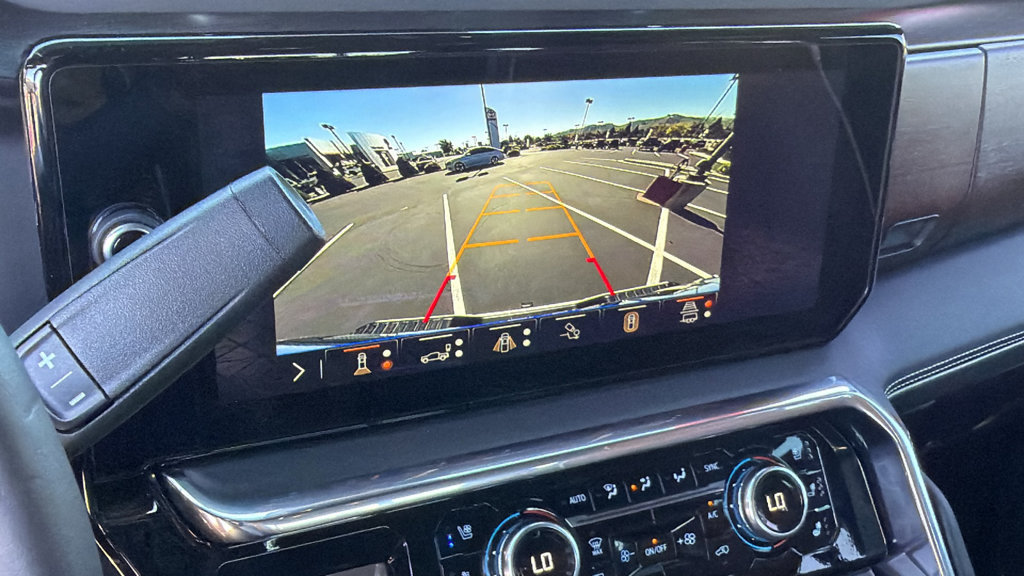 Used 2025 GMC Sierra 3500 Denali Ultimate AWD/4WD image 16