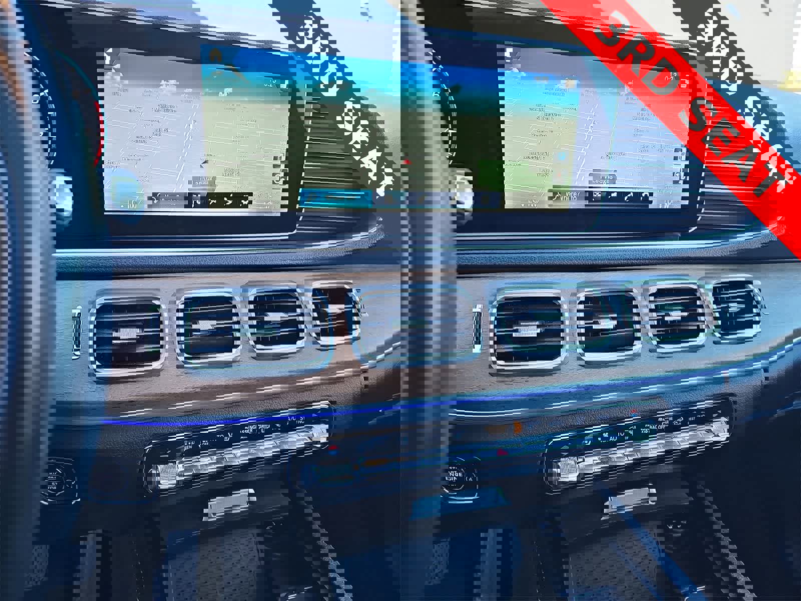 Used 2021 Mercedes-Benz GLE 350 w/ 3rd Row Seat Package image 20