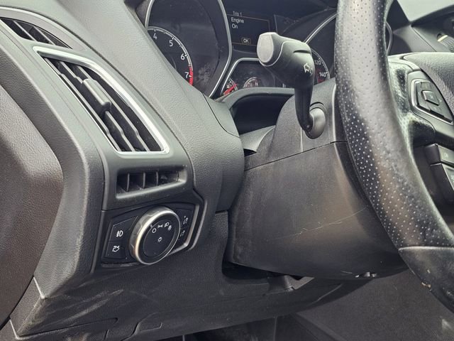 Certified 2018 Ford Focus ST w/ Equipment Group 401A image 17