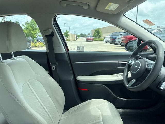 Used 2025 Hyundai Sonata SEL FWD image 13