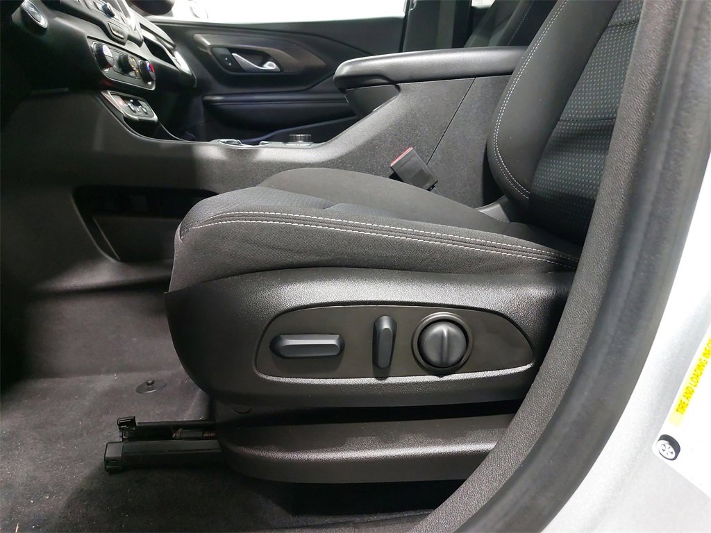 Used 2022 GMC Terrain SLE w/ Driver Convenience Package image 40