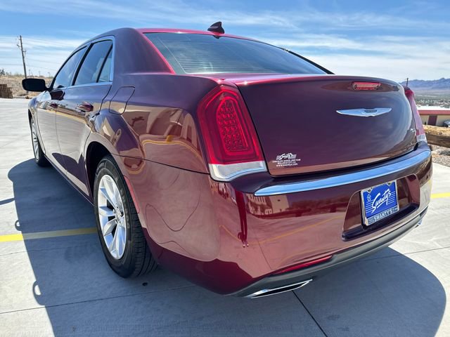 Used 2016 Chrysler 300 Limited w/ Driver Convenience Group video 3