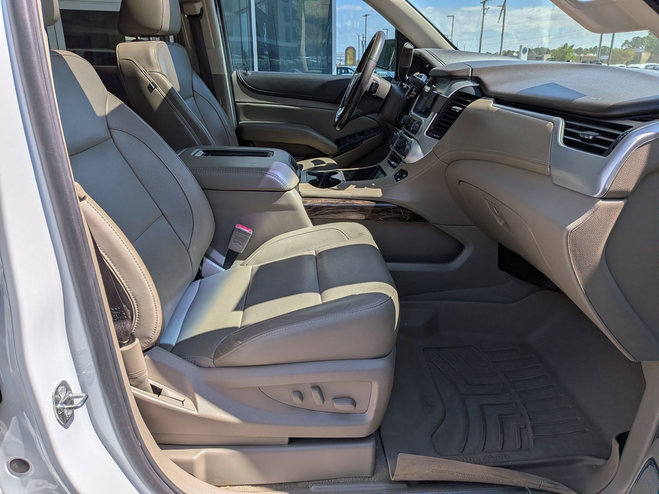 Used 2019 GMC Yukon SLT w/ Premium Edition image 41