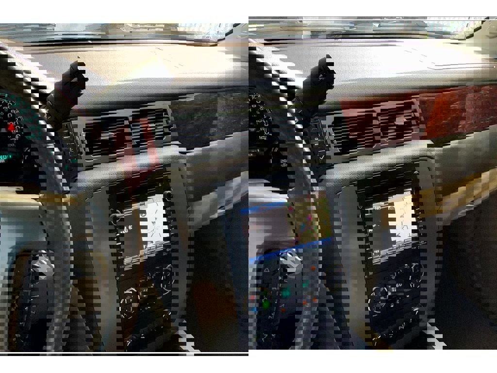 Used 2013 GMC Sierra 3500 SLT image 6