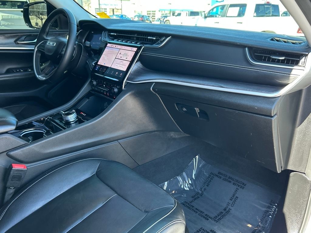 Used 2023 Jeep Grand Cherokee Limited w/ Trailer Tow Prep Group (B) image 8