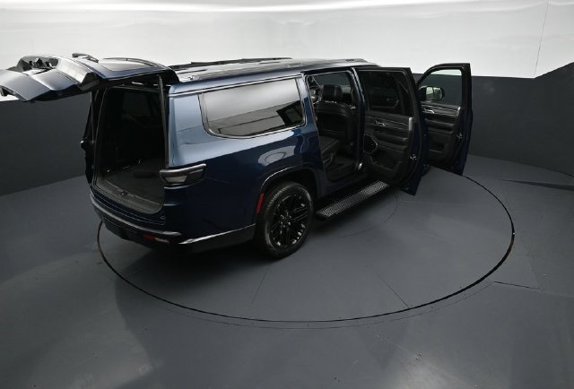 New 2026 Jeep Grand Wagoneer L Limited AWD/4WD image 29