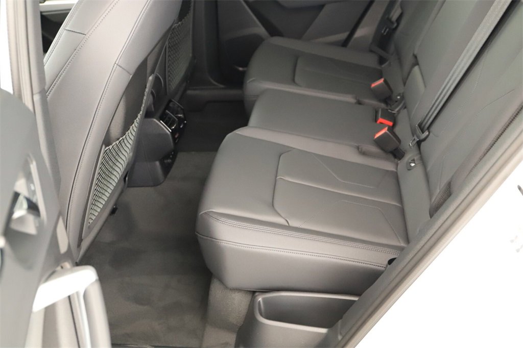 New 2025 Audi Q3 2.0T Premium image 28