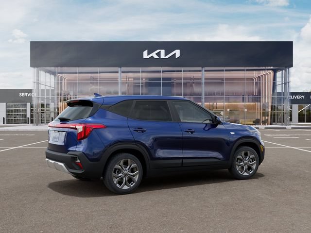 New 2026 Kia Seltos LX FWD image 6