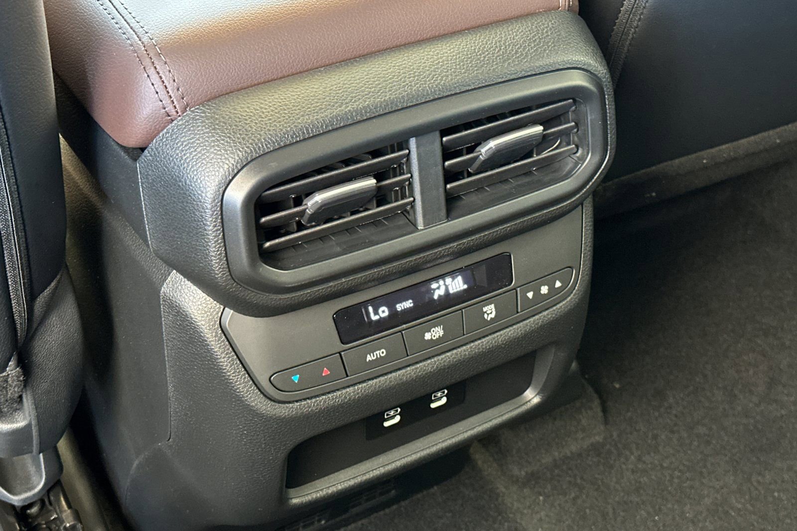 New 2026 Honda Pilot Touring image 14