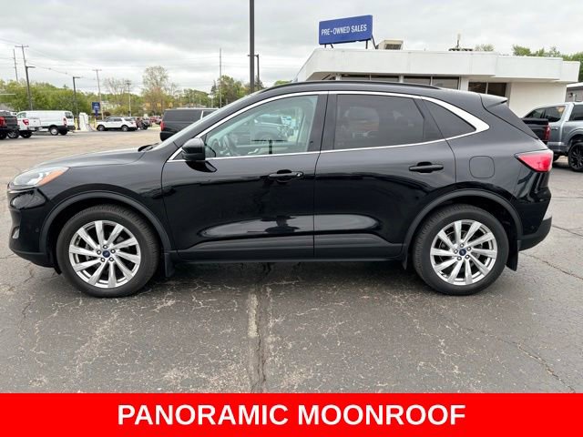 Used 2021 Ford Escape Titanium w/ Titanium Elite Package AWD/4WD image 3