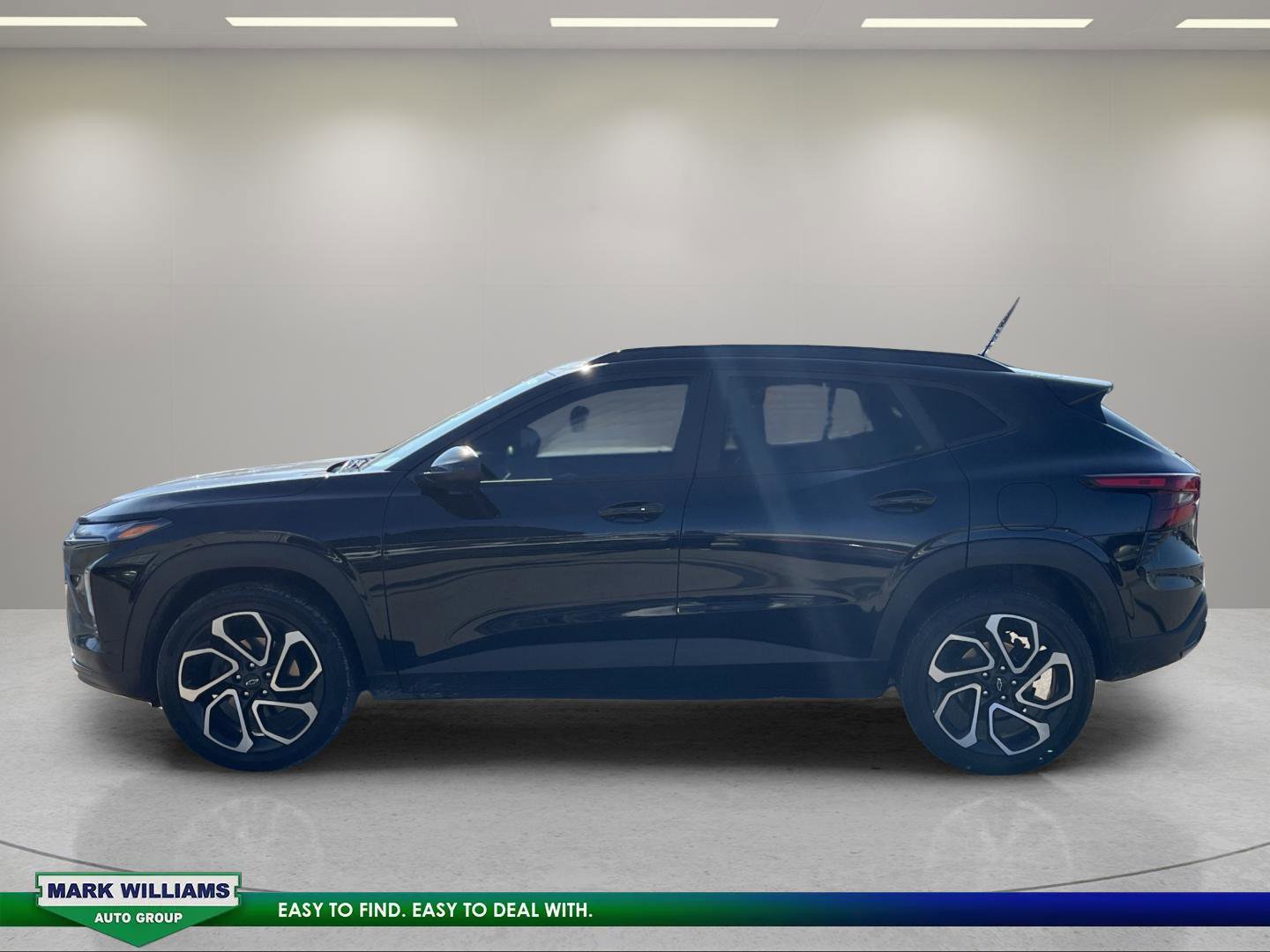 Used 2024 Chevrolet Trax RS w/ Sunroof Package image 7