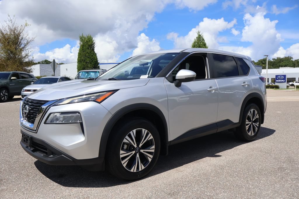 Used 2022 Nissan Rogue SV FWD image 4