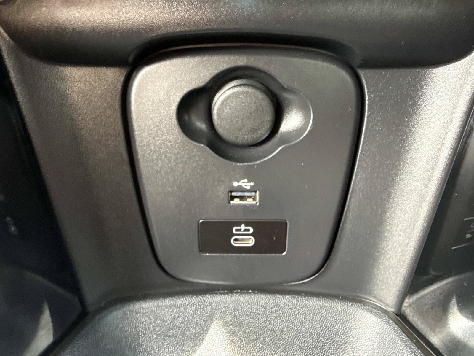Used 2024 MINI Cooper SE FWD image 32