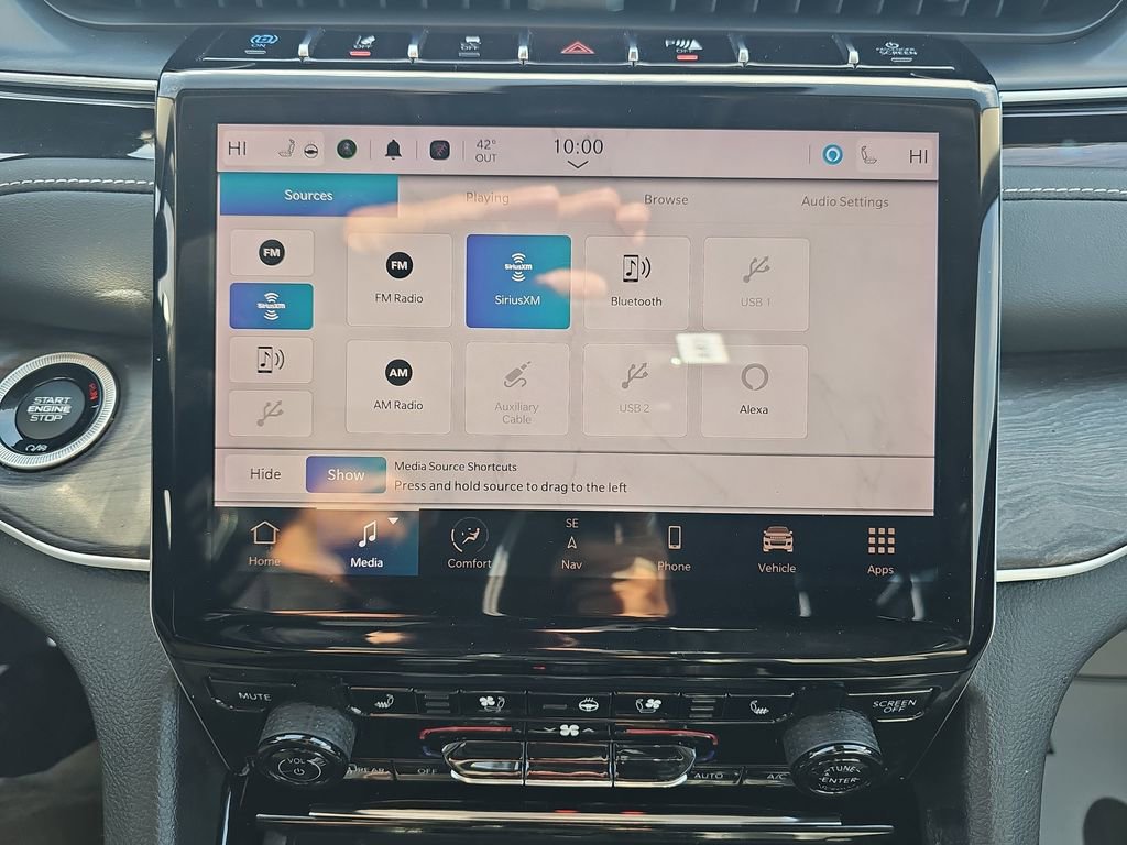 Used 2022 Jeep Grand Cherokee Limited 4xe w/ Luxury Tech Group II image 25