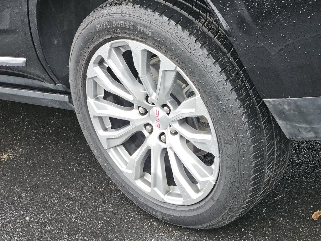 Used 2023 GMC Yukon Denali image 5