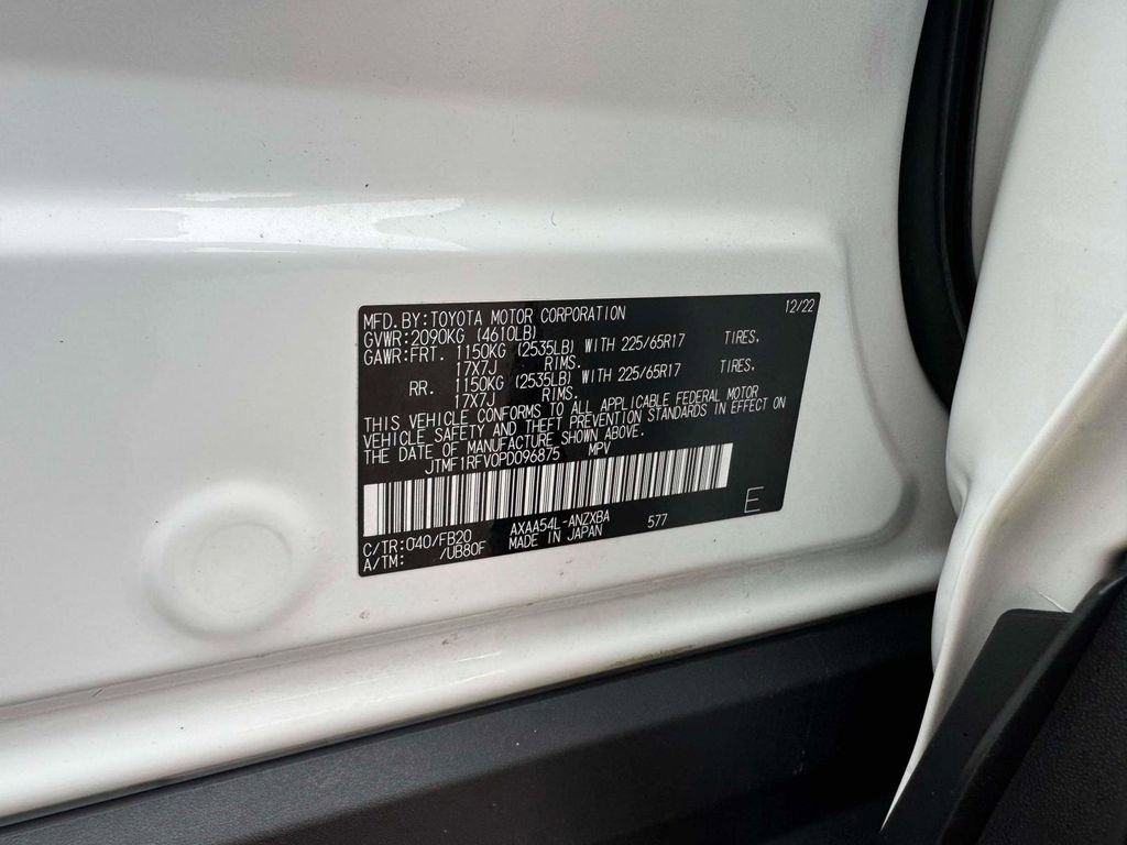 Used 2023 Toyota RAV4 LE image 10