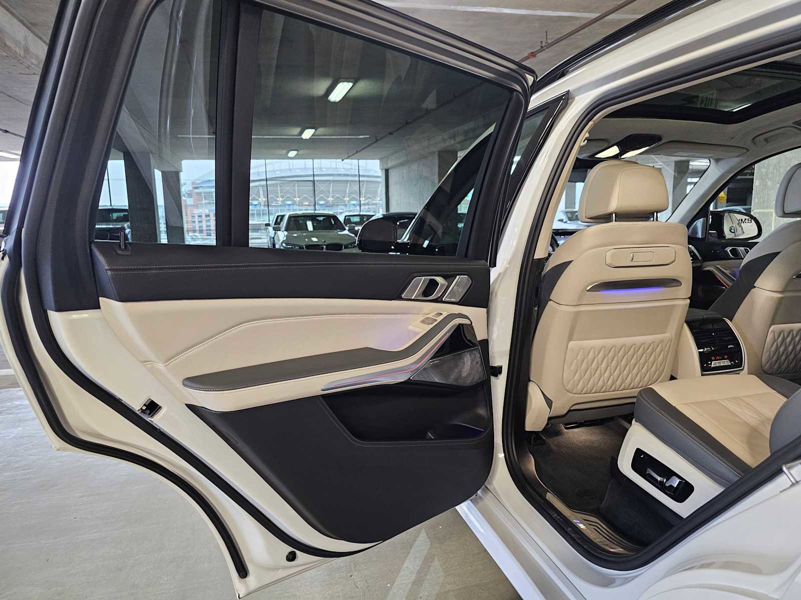 Used 2023 BMW X7 M60i w/ Executive Package AWD/4WD image 36