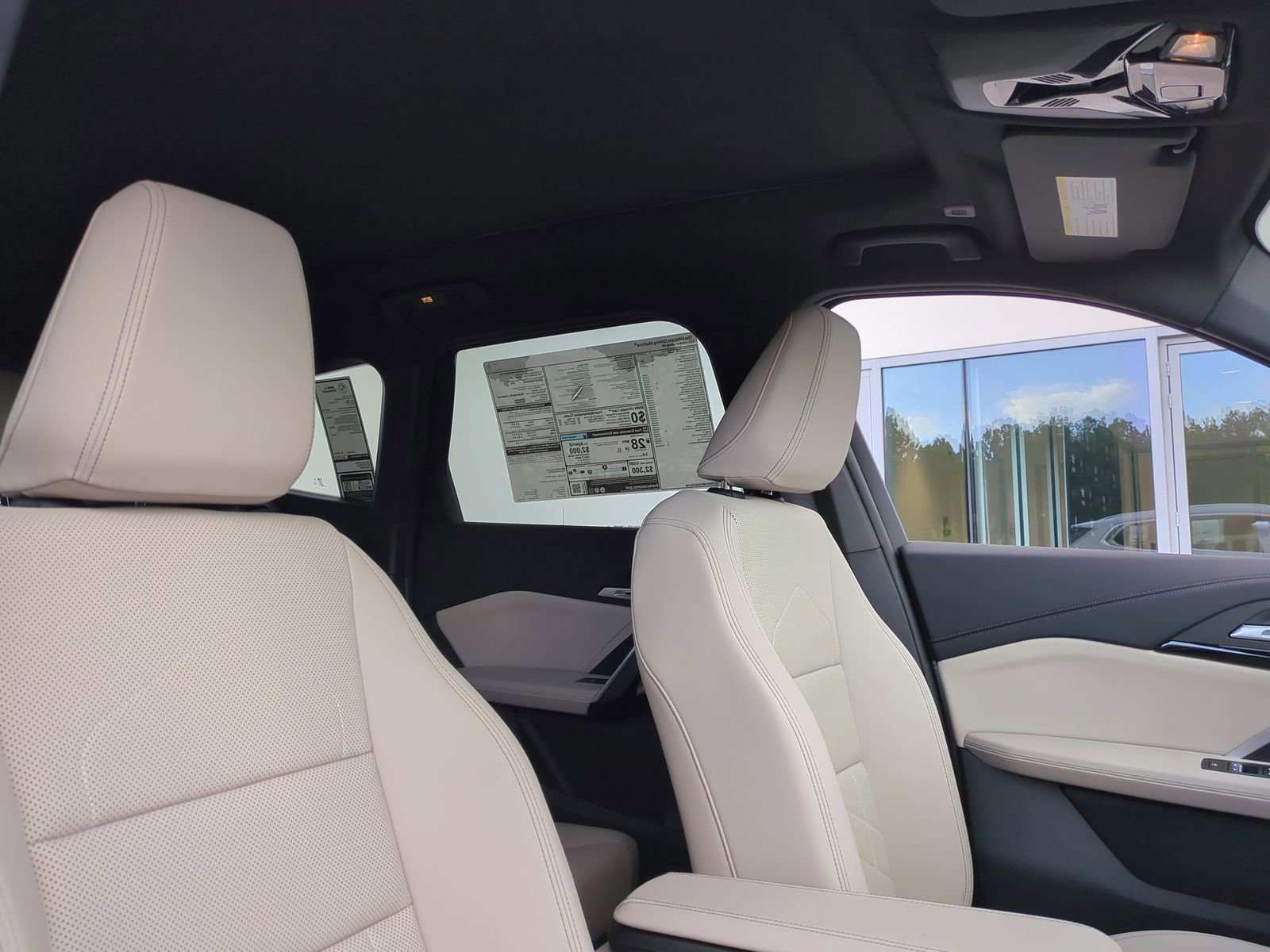 Certified 2025 BMW X1 xDrive28i w/ Technology Package image 29