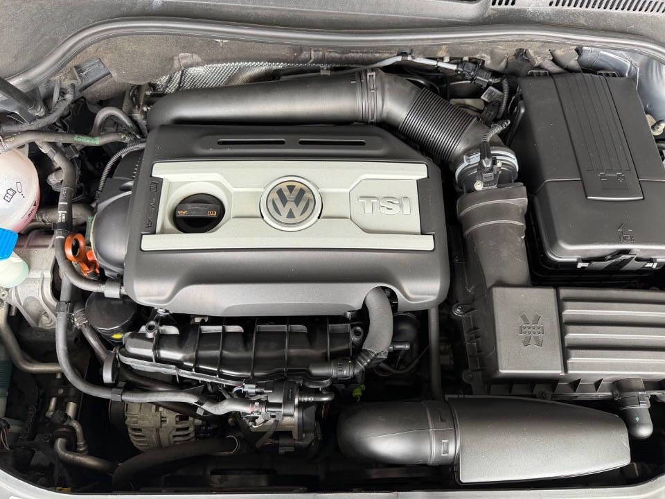 Used 2012 Volkswagen Eos Lux image 33