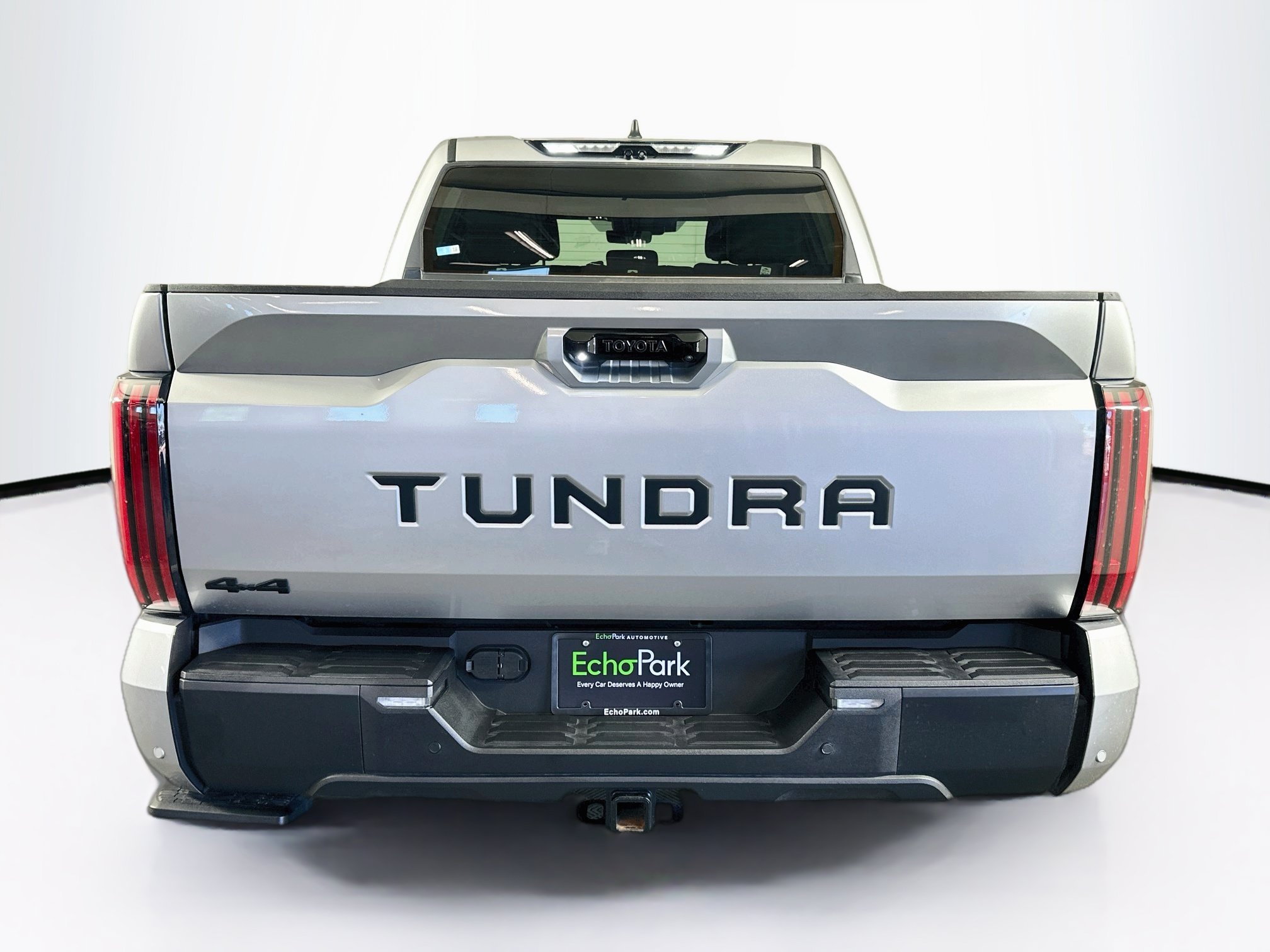 Used 2025 Toyota Tundra Limited AWD/4WD image 7